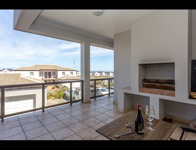 2 BEDROOM APARTMENT TO LET IN BIG BAY